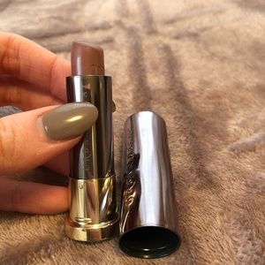 🛸 Urban Decay Matte Lipstick - Oblivion